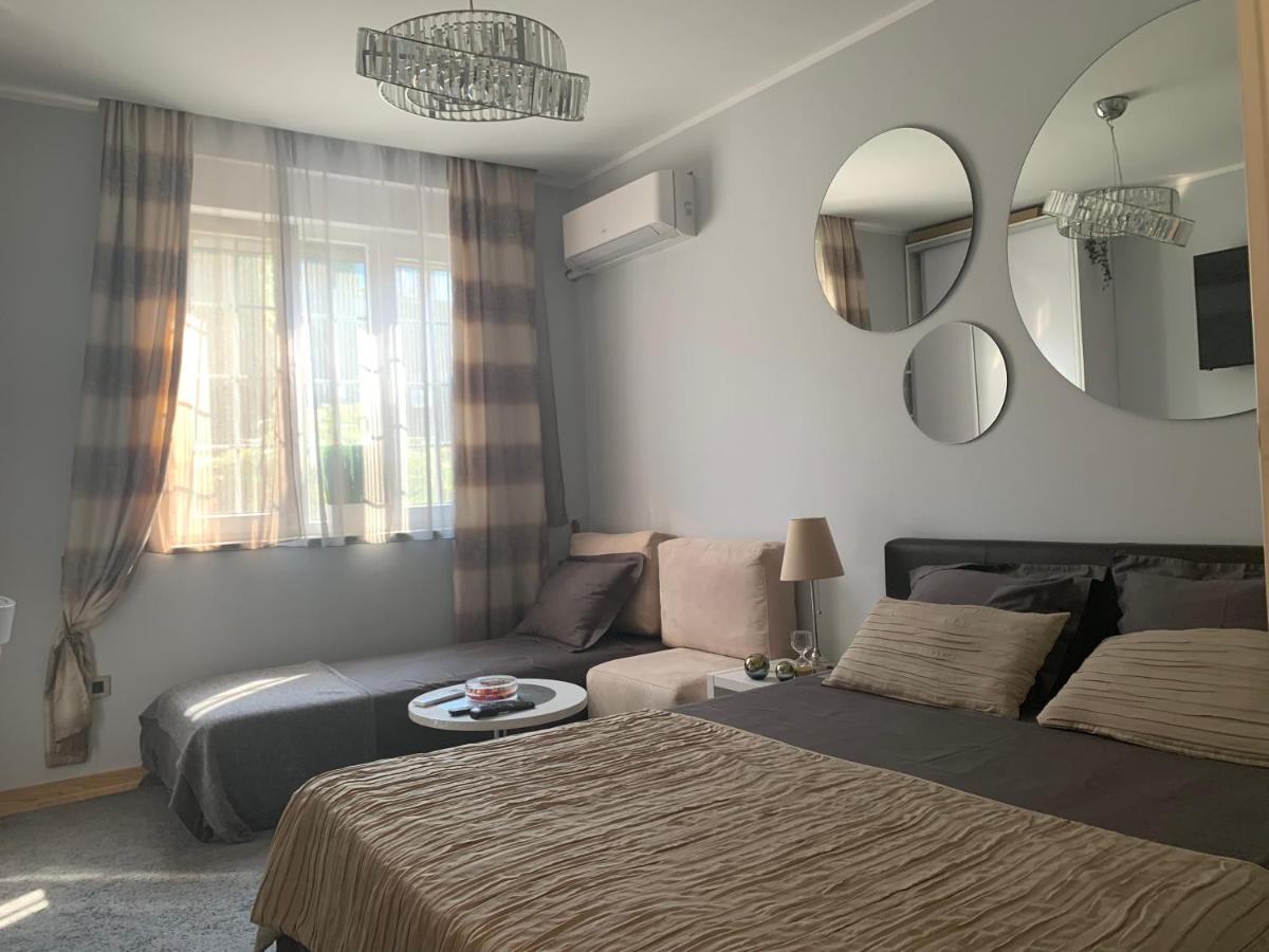 Apartment Skadarlija Free Parking Belgrado Exterior foto