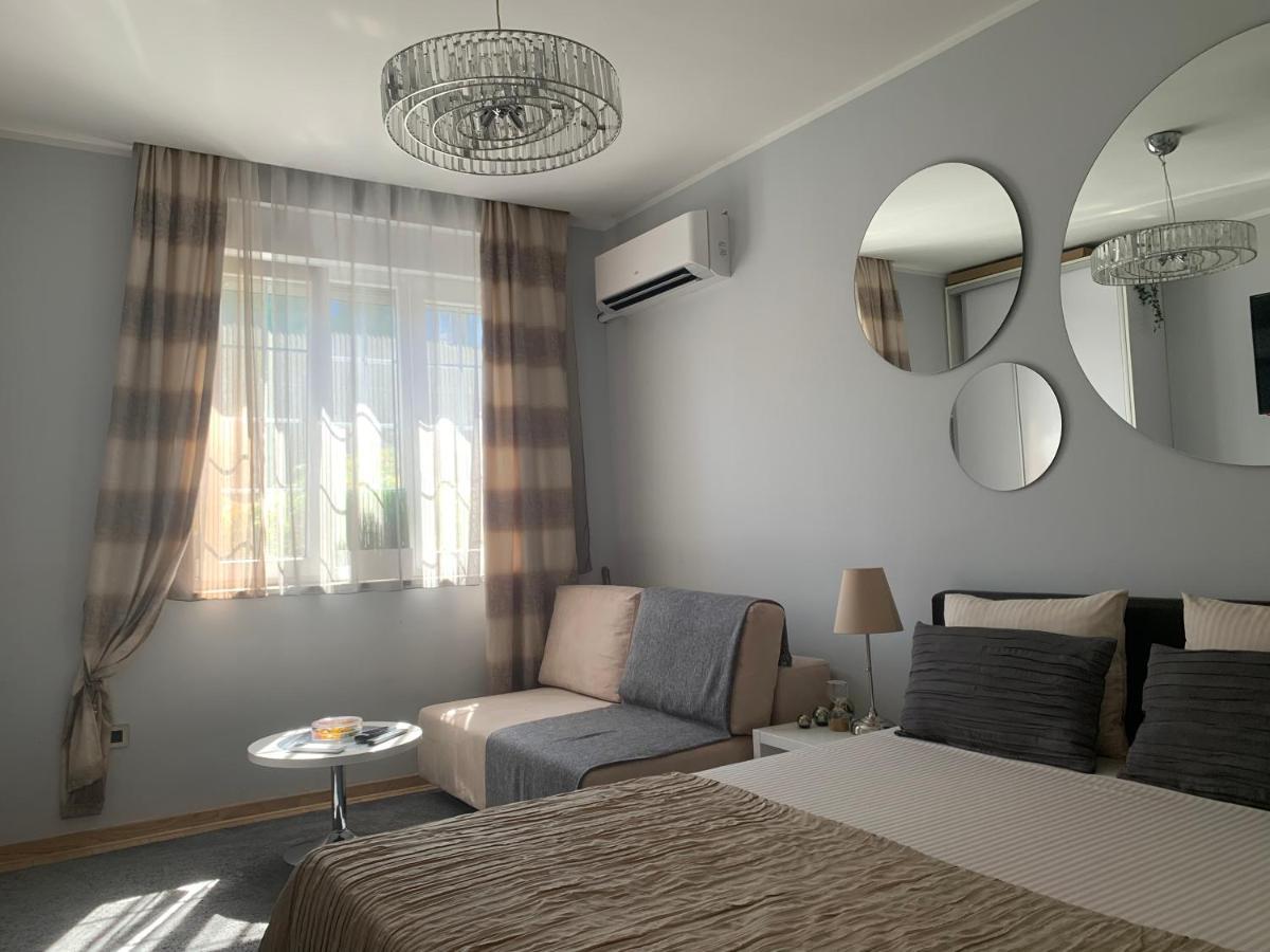 Apartment Skadarlija Free Parking Belgrado Exterior foto